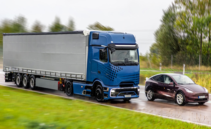 Enclosed Car Shipping: Why It’s the Best Option for Protecting Valuable Vehicles Enclosed Car Shipping: Why It’s the Best Option for Protecting Valuable Vehicles
